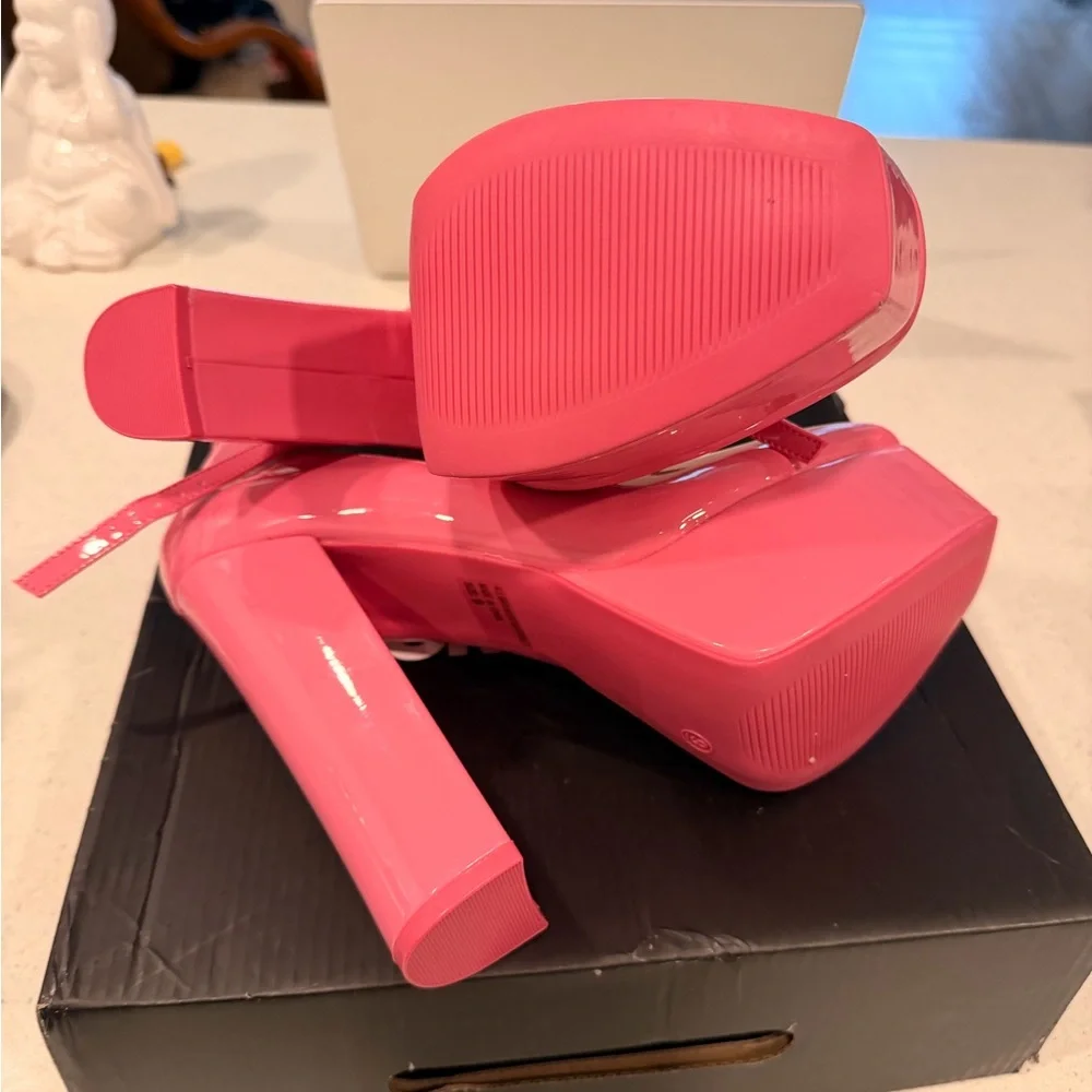 Fashion Nova Hot Pink Patent Ankle-Strap Platform Pumps